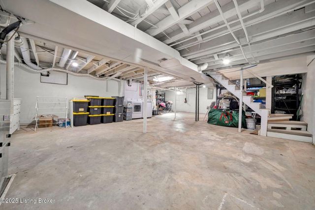 303 Oread Rd, Louisville, KY 40207