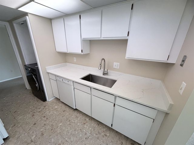 3301 Biddle Avenue, Wyandotte, MI 48192