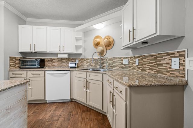 1235 Northview Drive, Crestview, FL 32536
