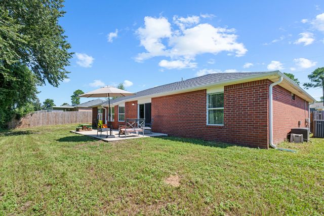1235 Northview Drive, Crestview, FL 32536