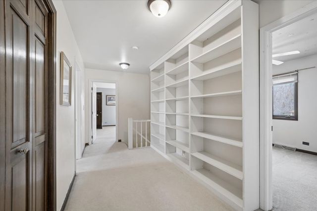 134 Amherst Drive, Bartlett, IL 60103