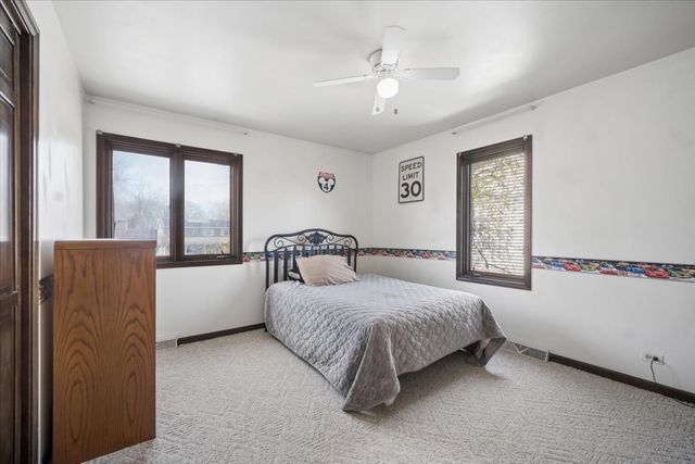 134 Amherst Drive, Bartlett, IL 60103