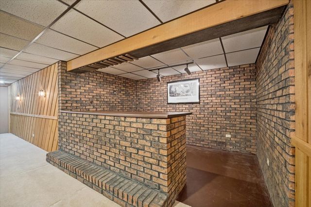 134 Amherst Drive, Bartlett, IL 60103