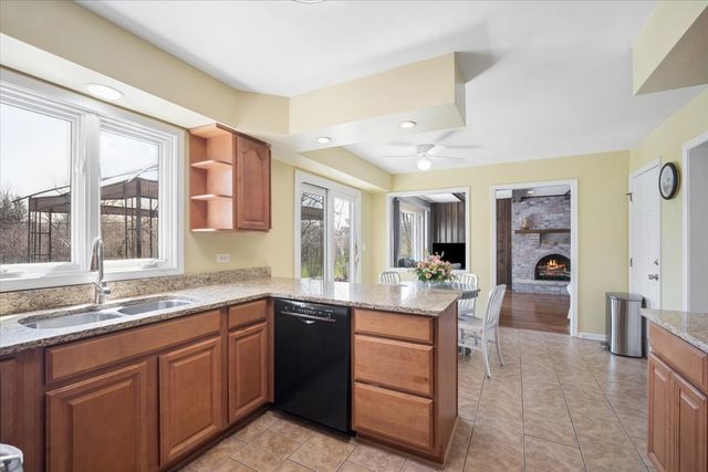 134 Amherst Drive, Bartlett, IL 60103