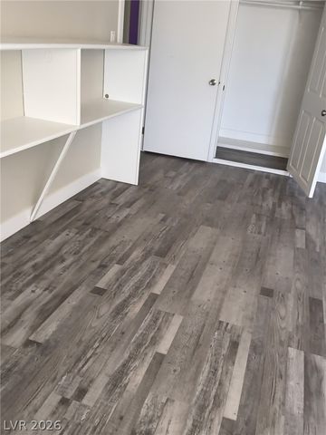 3247 Greenbriar Drive, Las Vegas, NV 89121