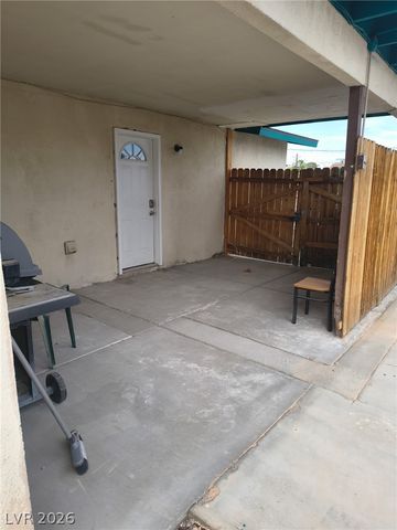 3247 Greenbriar Drive, Las Vegas, NV 89121