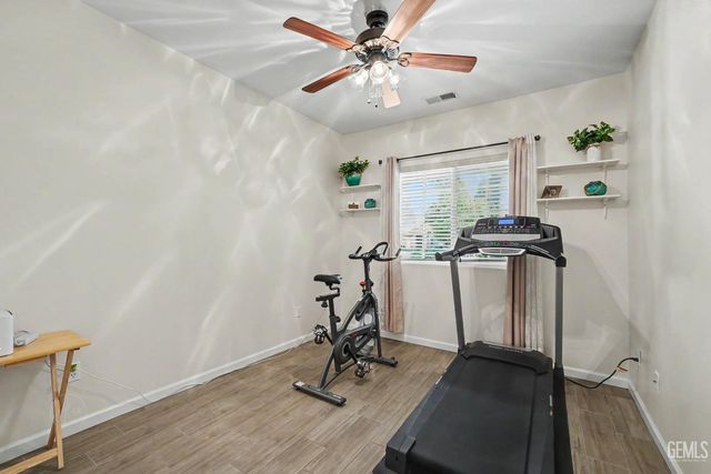 11116 Laramie Peak Drive, Bakersfield, CA 93311