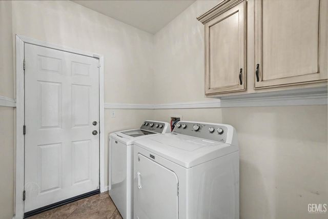 11116 Laramie Peak Drive, Bakersfield, CA 93311
