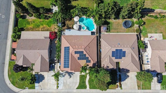 11116 Laramie Peak Drive, Bakersfield, CA 93311