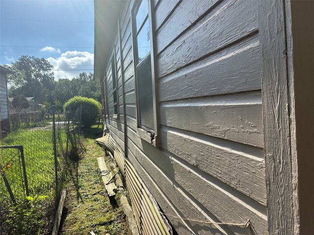 2056 Linear Street, Shreveport, LA 71107