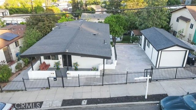 1048 Dexter Street, Los Angeles, CA 90042