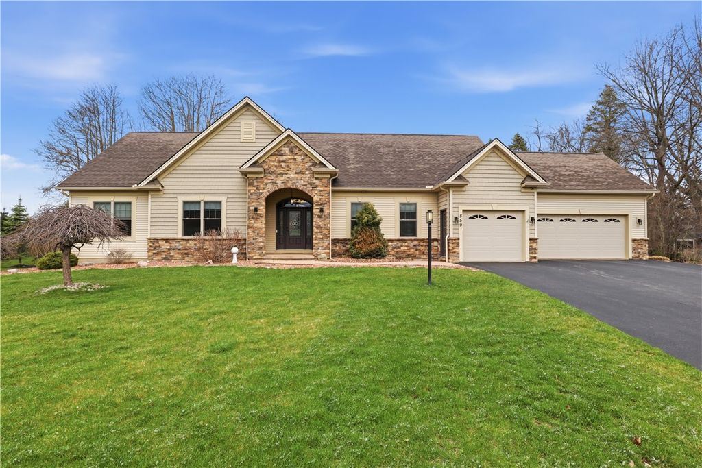 859 Bel Arbor Drive, Victor, NY 14564
