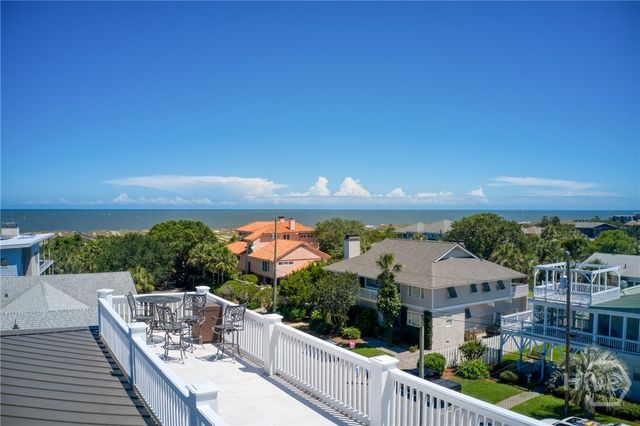 10 8th Street, Tybee Island, GA 31328