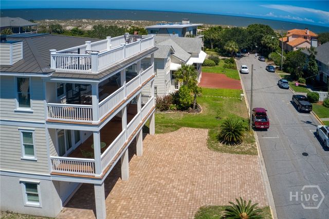 10 8th Street, Tybee Island, GA 31328