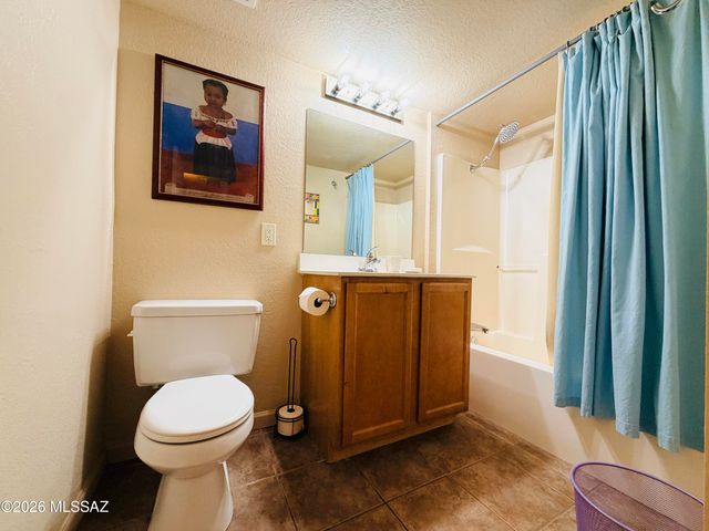 101 S Players Club Dr Apt 28101, Tucson, AZ 85745