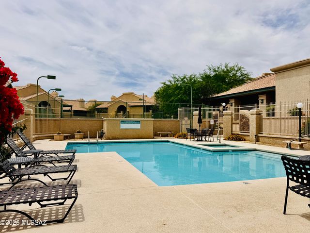101 S Players Club Dr Apt 28101, Tucson, AZ 85745