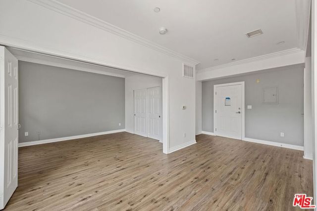 1236 N Flores Street 206, West Hollywood, CA 90069