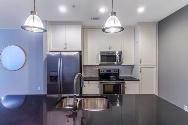 5609 SMU Boulevard 305, Dallas, TX 75206