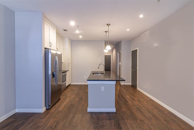 5609 SMU Boulevard 305, Dallas, TX 75206