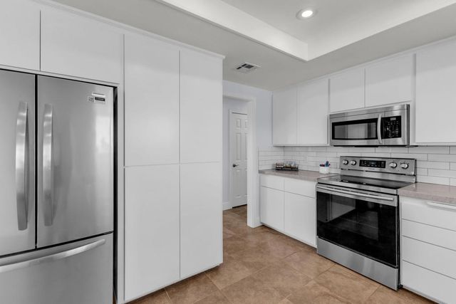 6840 Prescott Avenue, Yucca Valley, CA 92284