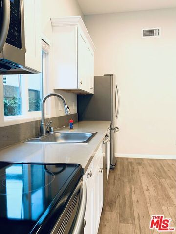 328 W CALIFORNIA Avenue, Glendale, CA 91203