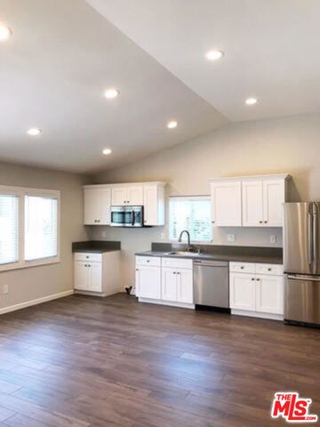 328 W CALIFORNIA Avenue, Glendale, CA 91203