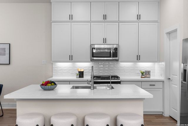 8851 Oakland Rd Unit 24, San Antonio, TX 78240