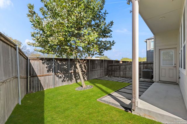 8851 Oakland Rd Unit 24, San Antonio, TX 78240