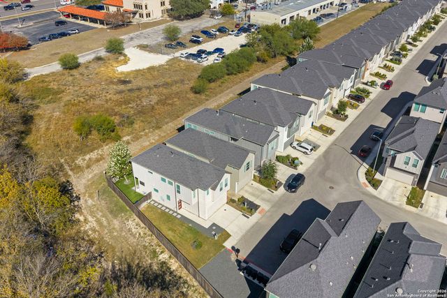 8851 Oakland Rd Unit 24, San Antonio, TX 78240