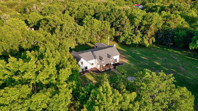 651 W Richmond Shop Rd, Lebanon, TN 37090