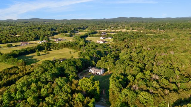 651 W Richmond Shop Rd, Lebanon, TN 37090
