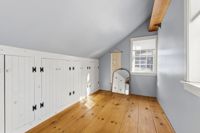 16 River St, Salem, MA 01970