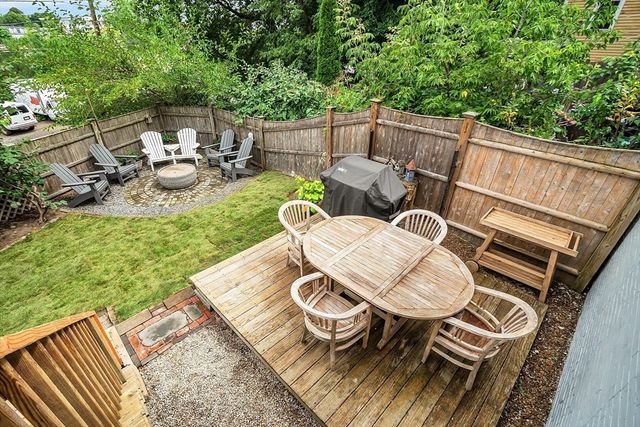 16 River St, Salem, MA 01970