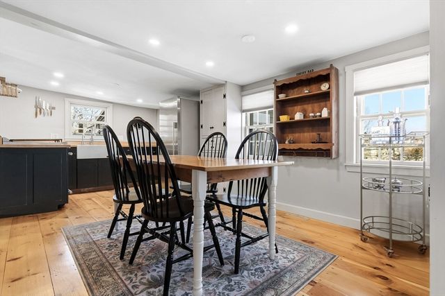 16 River St, Salem, MA 01970