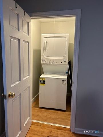 180 Blueberry Lane, Stratford, CT 06614