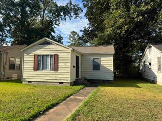 5204 Alpha St, North Little Rock, AR 72117