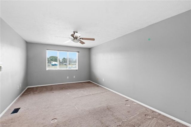 153 Gingerwood CT, Newport News, VA 23608