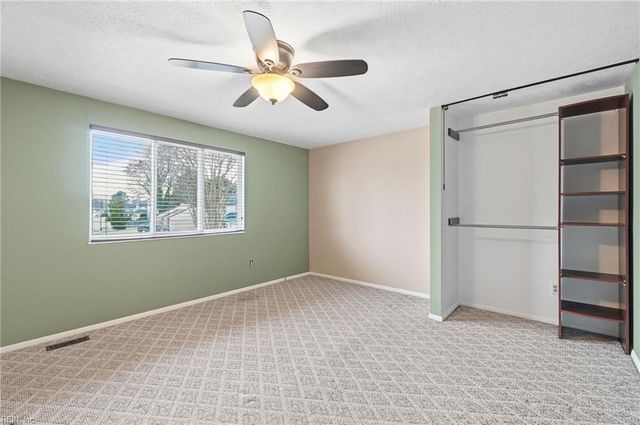 153 Gingerwood CT, Newport News, VA 23608