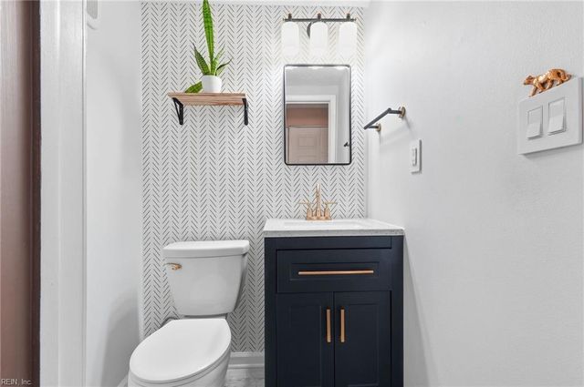 153 Gingerwood CT, Newport News, VA 23608