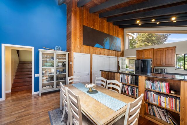 1065 Ehu Rd, Makawao, HI 96768