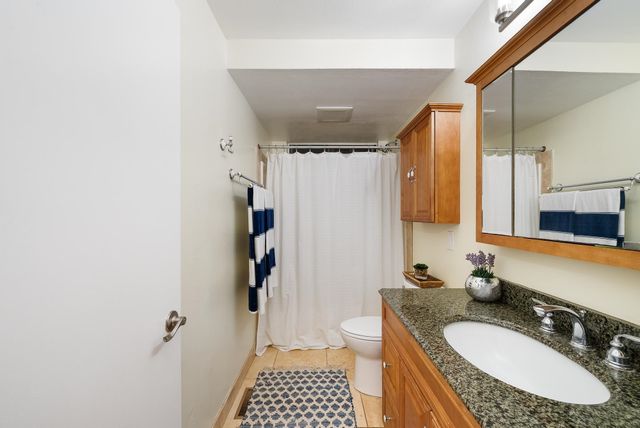 1065 Ehu Rd, Makawao, HI 96768