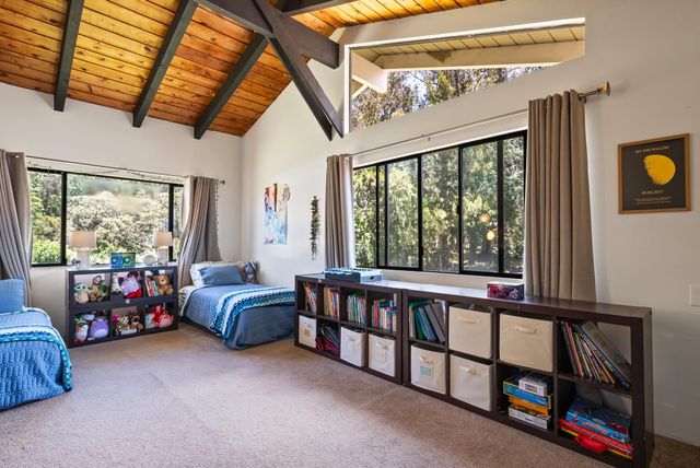 1065 Ehu Rd, Makawao, HI 96768