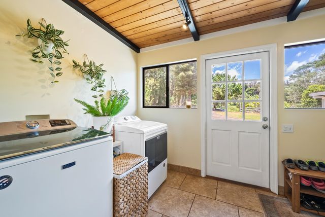 1065 Ehu Rd, Makawao, HI 96768