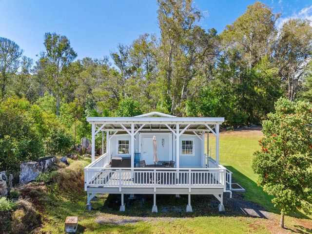 1065 Ehu Rd, Makawao, HI 96768