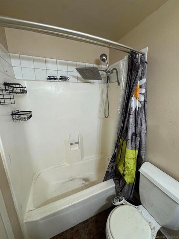 134 Espanas Glen, Escondido, CA 92026