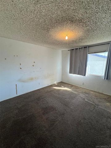 134 Espanas Glen, Escondido, CA 92026