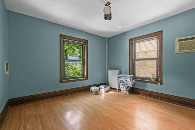 1204 Harmon Place 4, Minneapolis, MN 55403