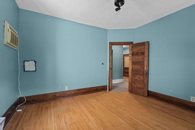 1204 Harmon Place 4, Minneapolis, MN 55403