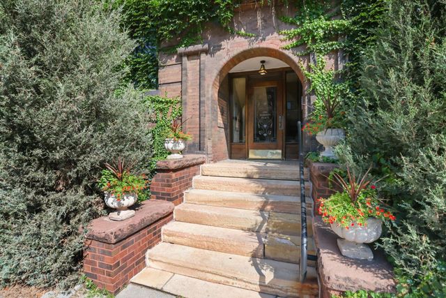 1204 Harmon Place 4, Minneapolis, MN 55403