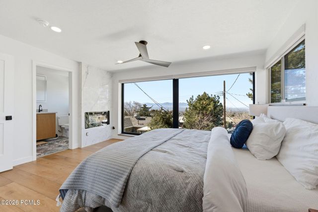 3206 S Kaibab Way, Salt Lake City, UT 84109